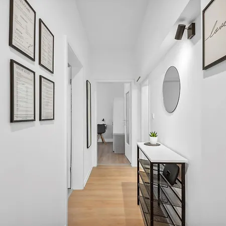 Fabylous Homes I Gruppen I Waschtrockner I Balkon I Belebte Lage * Wiesbaden