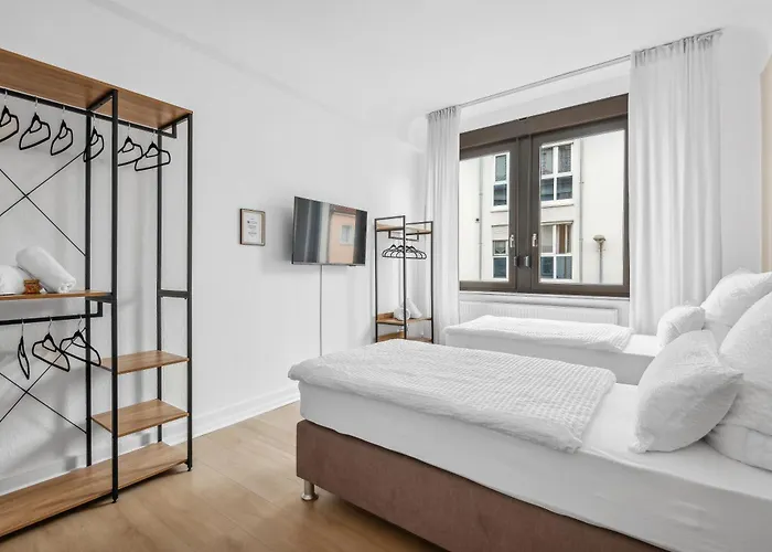 Apartman Fabylous Homes I Gruppen I Waschtrockner I Balkon I Belebte Lage Wiesbaden