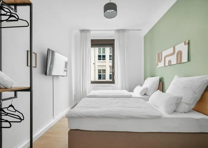 Fabylous Homes I Gruppen I Waschtrockner I Balkon I Belebte Lage *